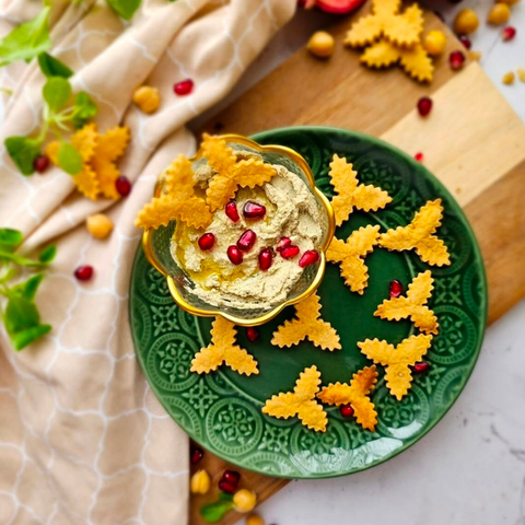 Tofu spread with chickpea crackers